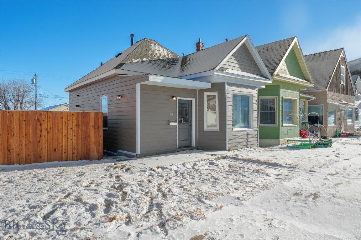 Property Photo:  411 Alder Street  MT 59711 