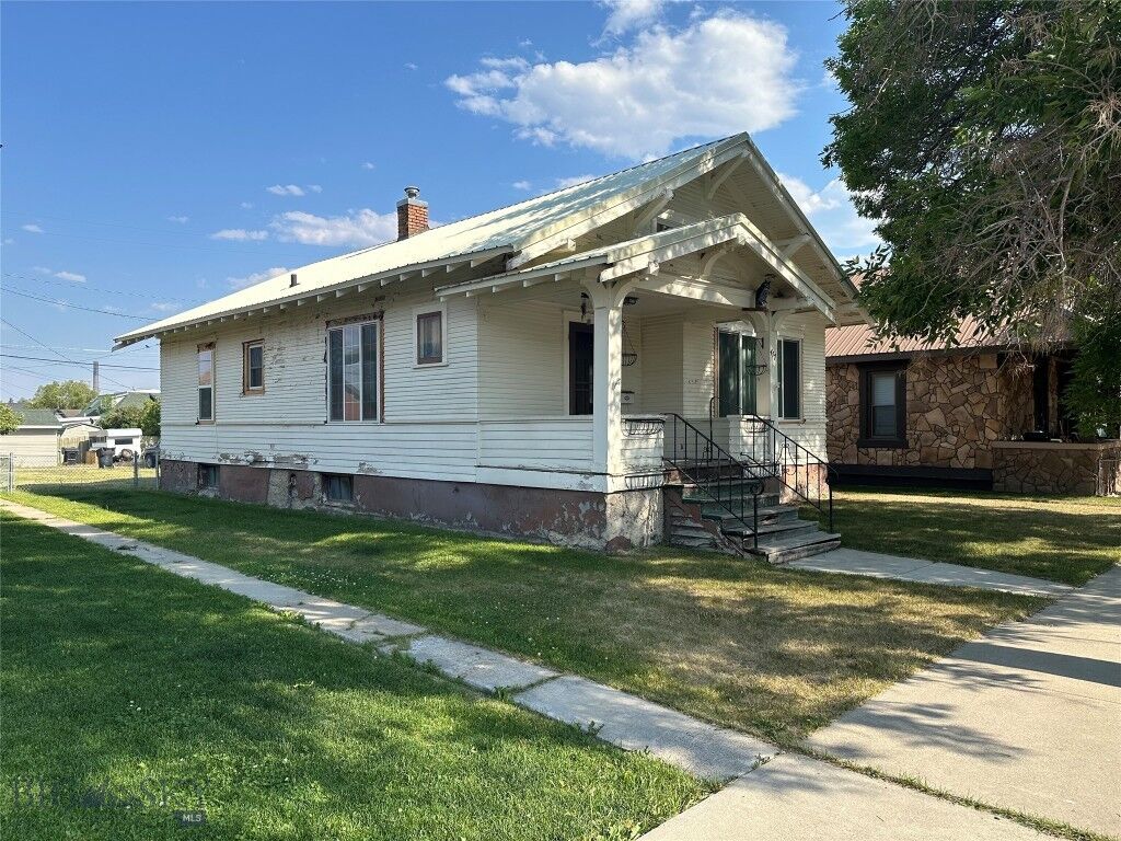 Property Photo: 417 Walnut Street MT 59711