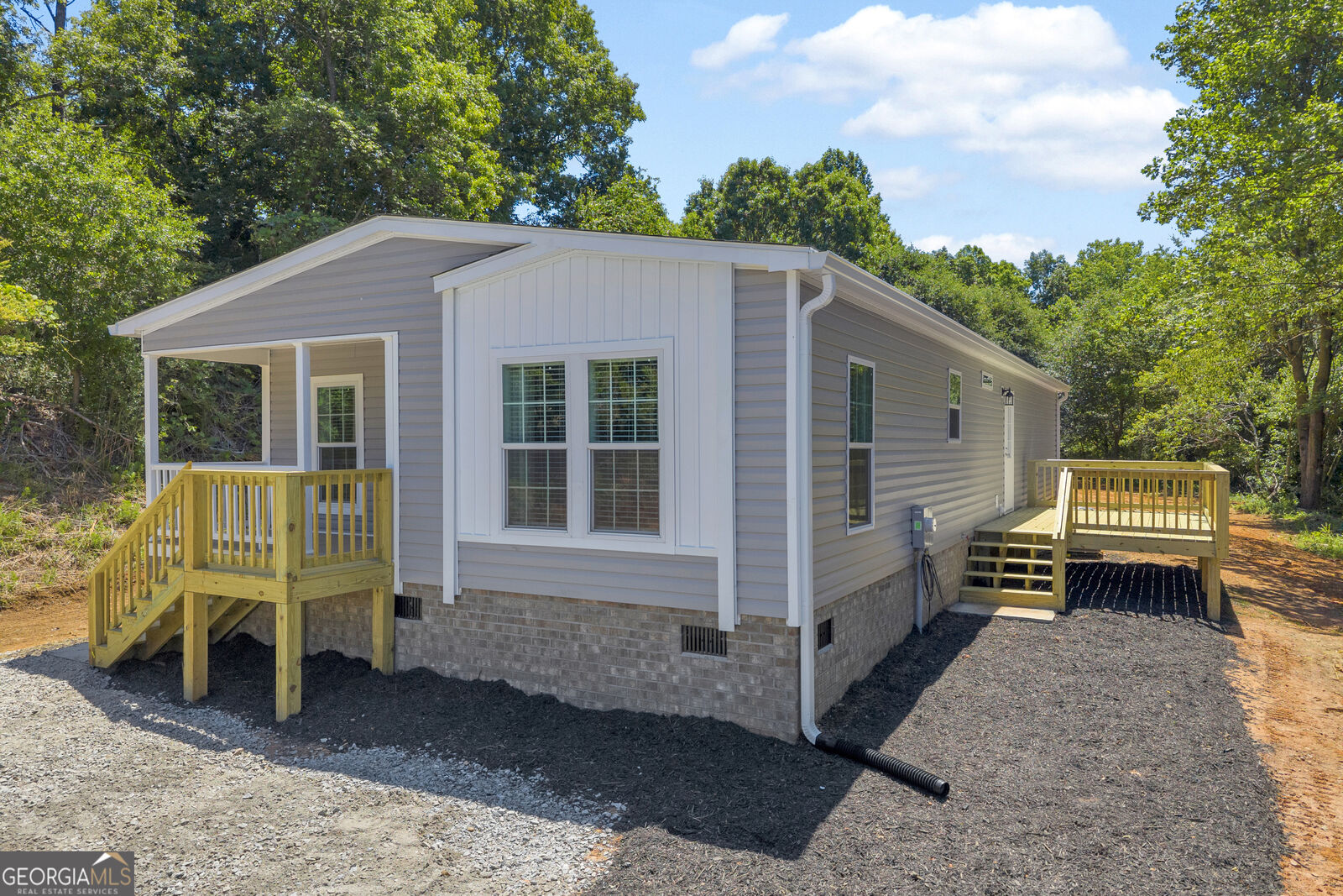 Property Photo: 226 Mineral Springs Conn GA 30535