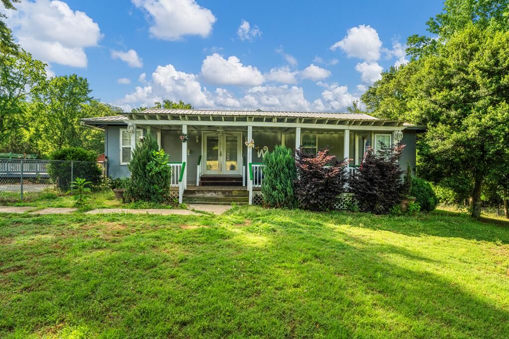 Property Photo:  782 J Street  GA 31823 