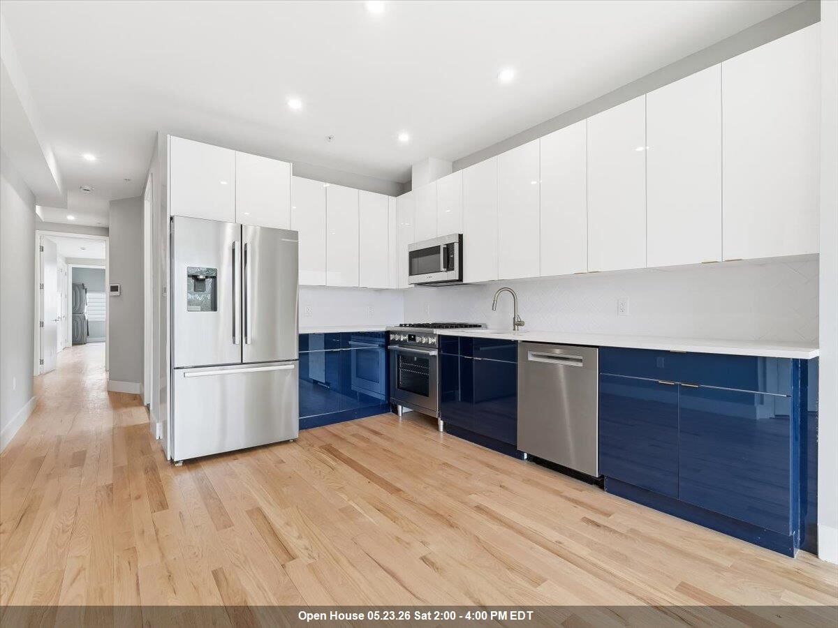 Property Photo: 437 Ogden Ave 2R NJ 07307