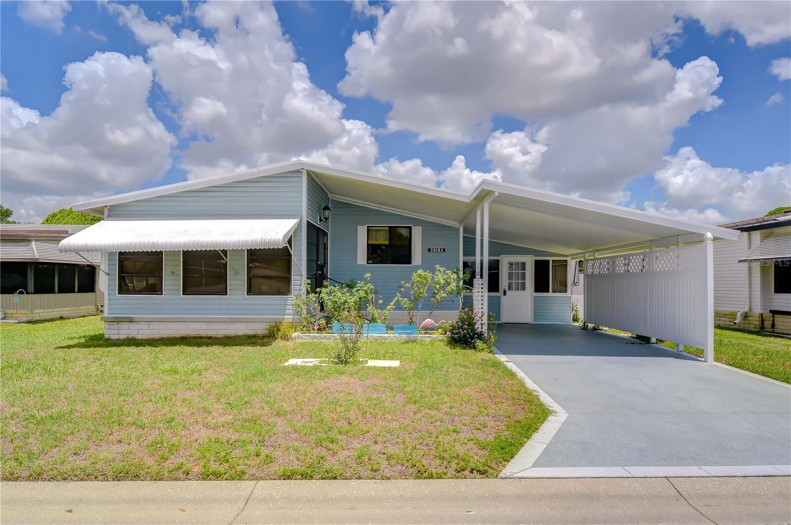 Property Photo:  35123 Colony Hills Drive  FL 33541 