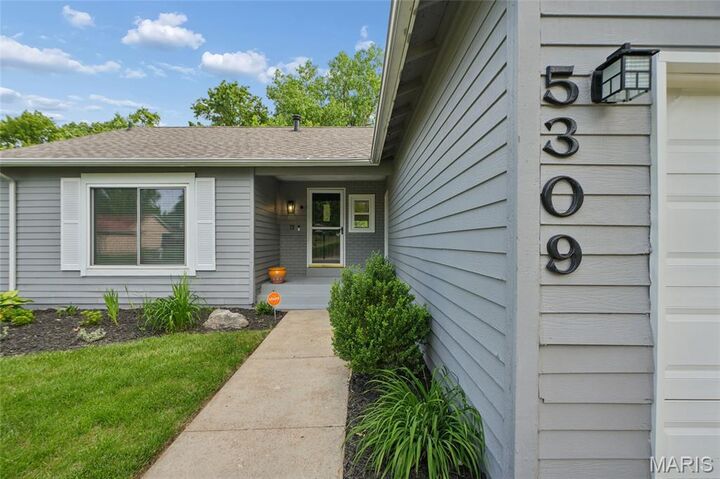Property Photo:  5309 Trailoaks Drive  MO 63033 