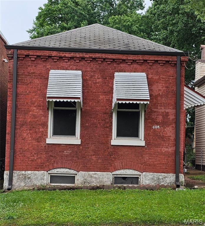 Property Photo:  6104 Idaho Avenue  MO 63111 