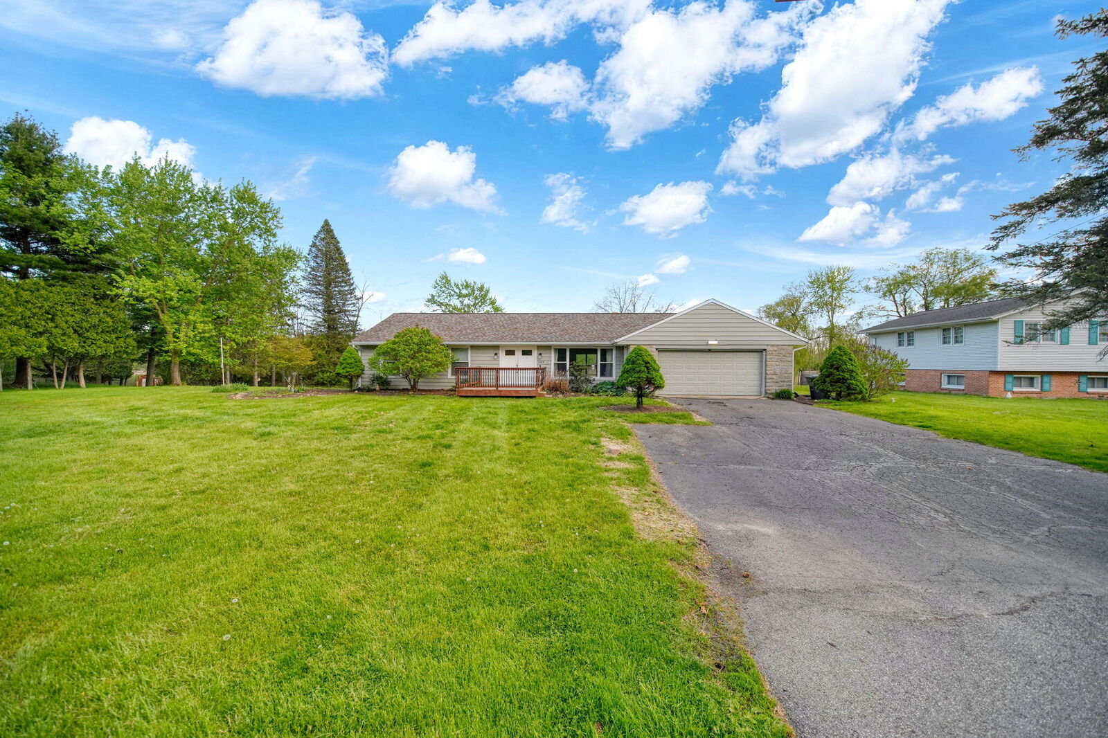 Property Photo:  1729 Plateau Drive  MI 49203 