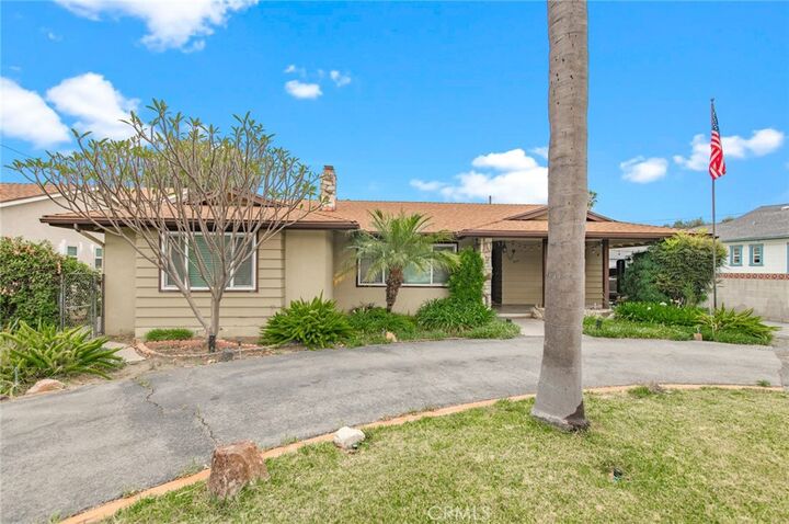 Property Photo:  815 S Lark Ellen Avenue  CA 91791 