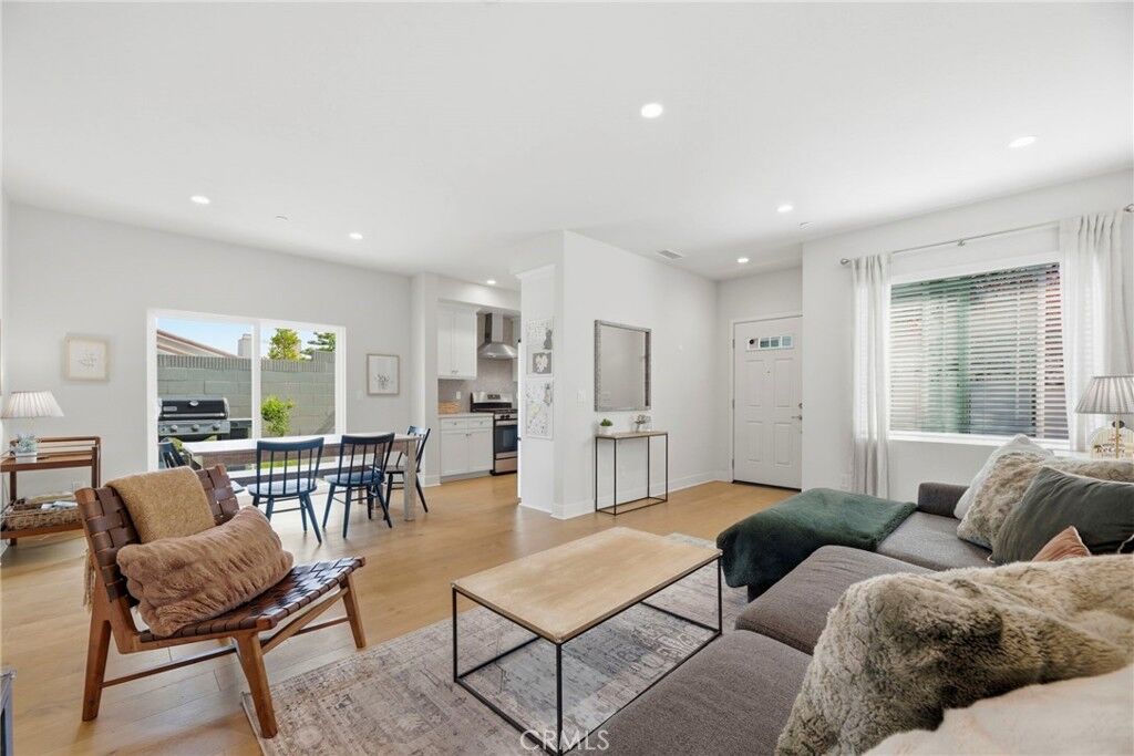 Property Photo:  20389 Earl Street  CA 90503 