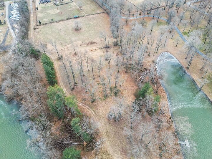 Property Photo: 255 Cherokee Dock Rd TN 37087