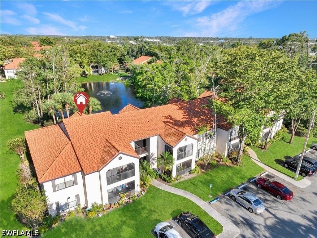 Property Photo:  2058 Arbour Walk Circle 3322  FL 34109 