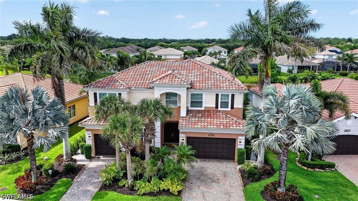Property Photo: 6598 Monterey Point FL 34105