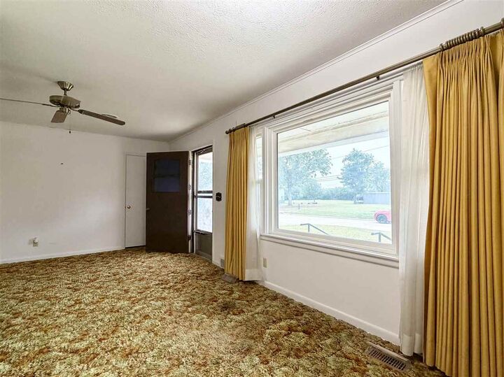 Property Photo:  232 Stevens  OK 74631 