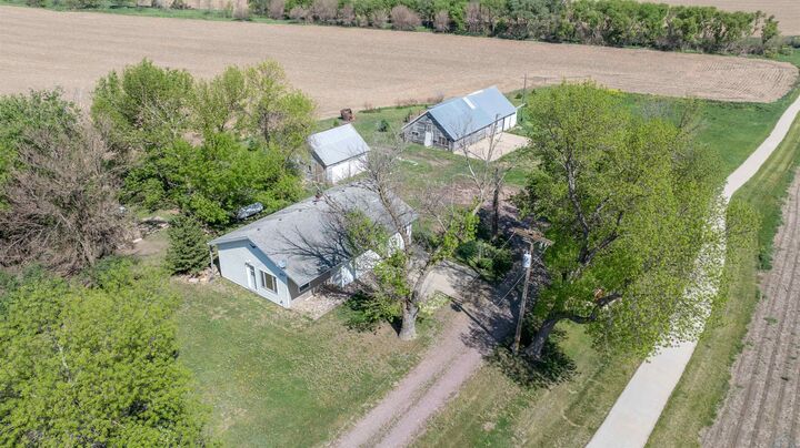 Property Photo:  820 4th St  IA 51027 