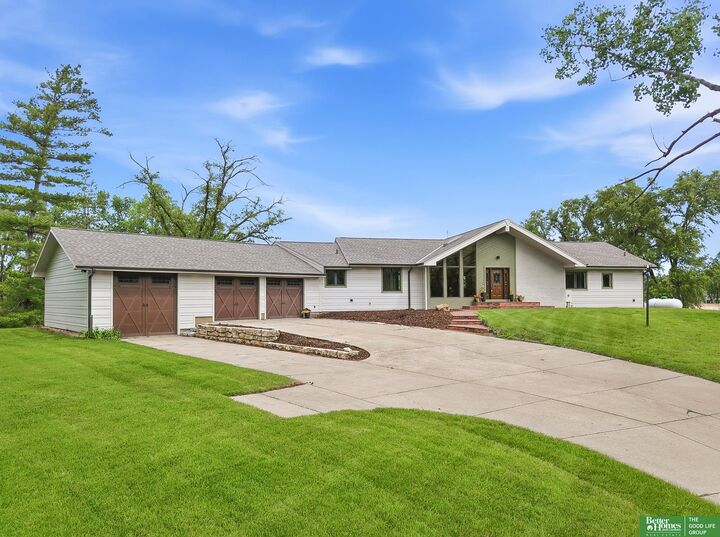Property Photo:  12706 Cottonwood Lane  NE 68059 