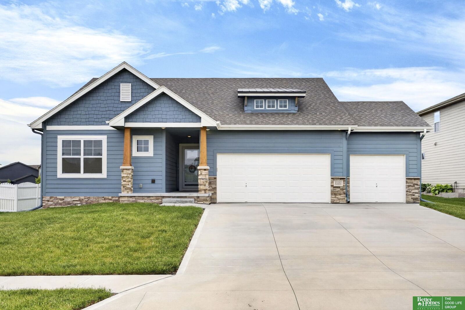 Property Photo:  11211 Cove Hollow Drive  NE 68046 
