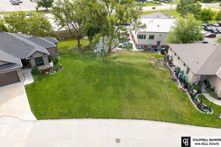 Property Photo:  2924 Park Place Court  NE 68506 