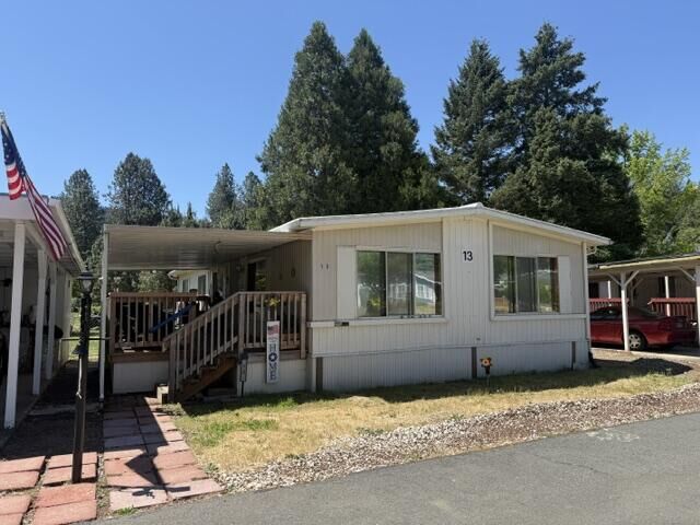 Property Photo:  315 W Evans Creek Road Unit 13  OR 97537 