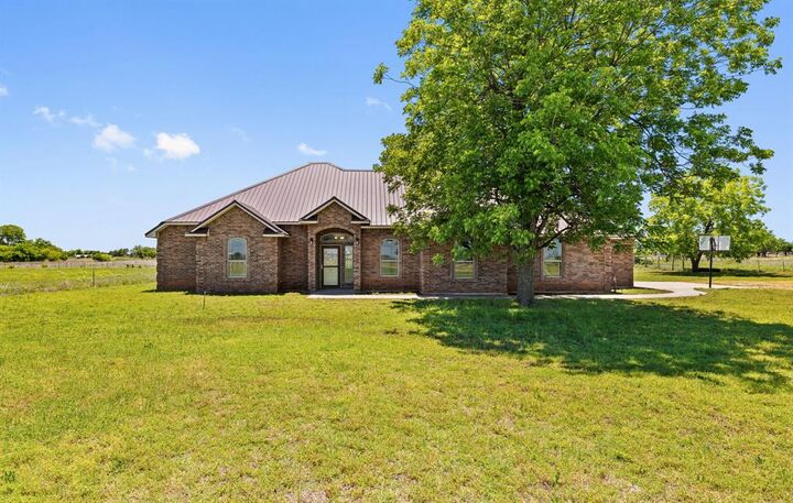 Property Photo:  1251 1390  OK 73018 