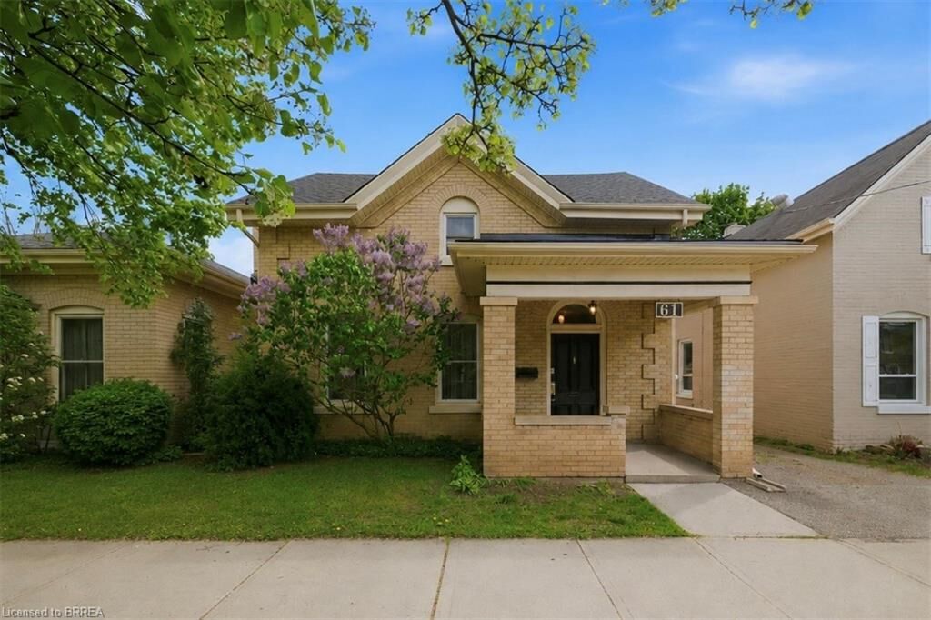 Property Photo:  61 William Street  ON N3T 3K6 