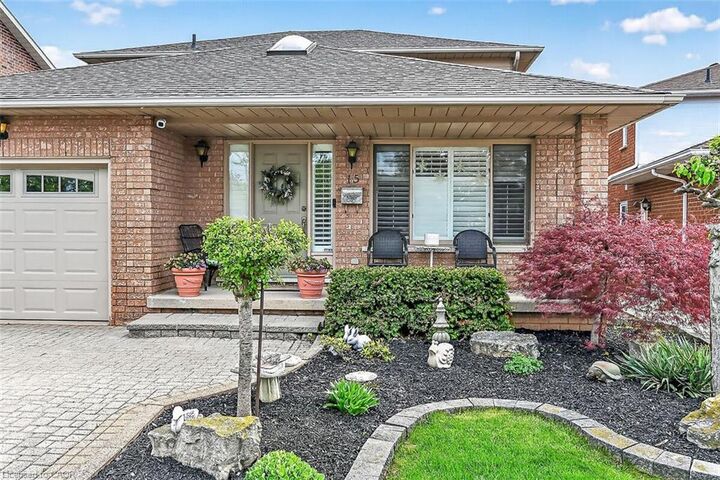 Property Photo: 15 Gabriele Court ON L8G 5C4
