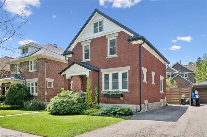 Property Photo: 793 Belmont Avenue W ON N2M 1P5
