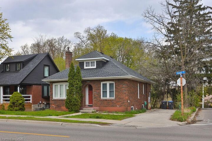 Property Photo:  311 Queen Street S  ON L5M 1L9 
