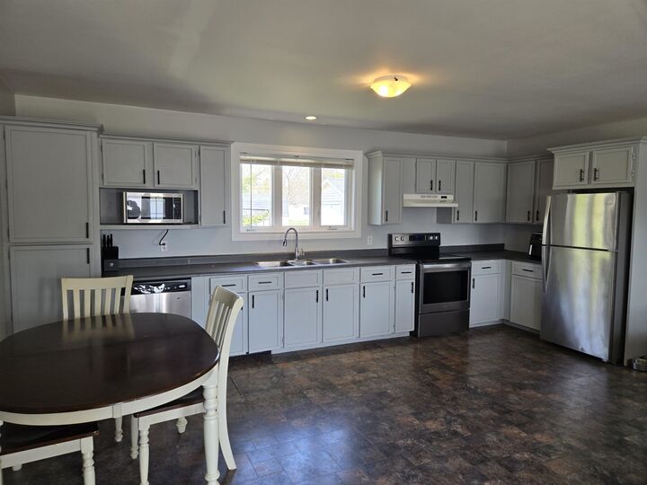 Property Photo:  11 Fraser Avenue  PE C0B 1B0 