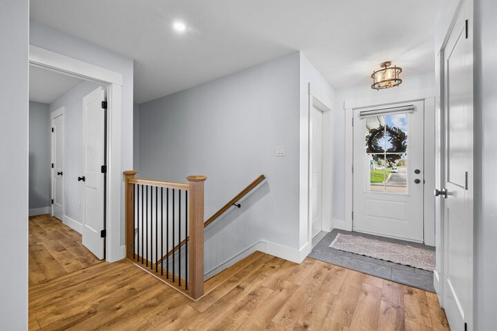Property Photo:  57 Essex Crescent  PE C1E 0G9 