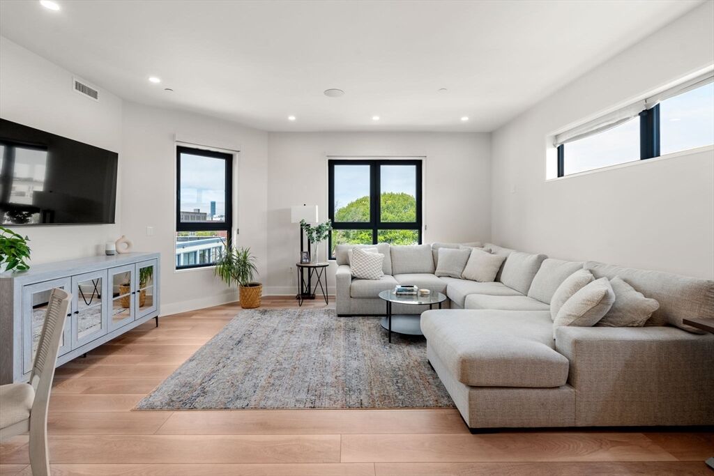 Property Photo:  388 Athens 3  MA 02127 