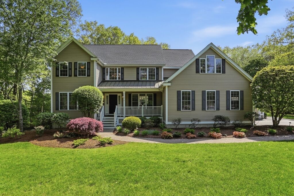 Property Photo: 71 Chamberlain Rd MA 01886
