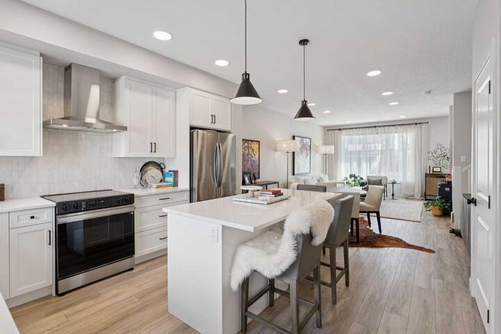 Property Photo:  40 Emberside Grove  AB T4C 3C8 