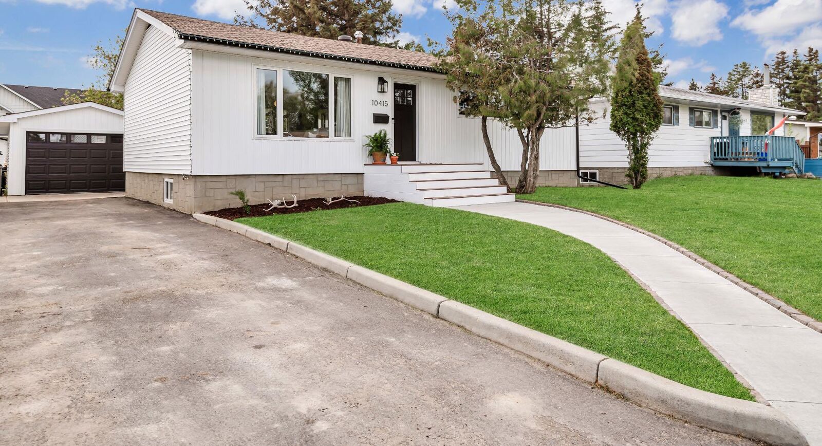 Property Photo:  10415 109 Ave  AB T8V 1S2 