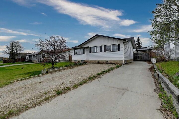 5323 Sunset Drive — photo 1