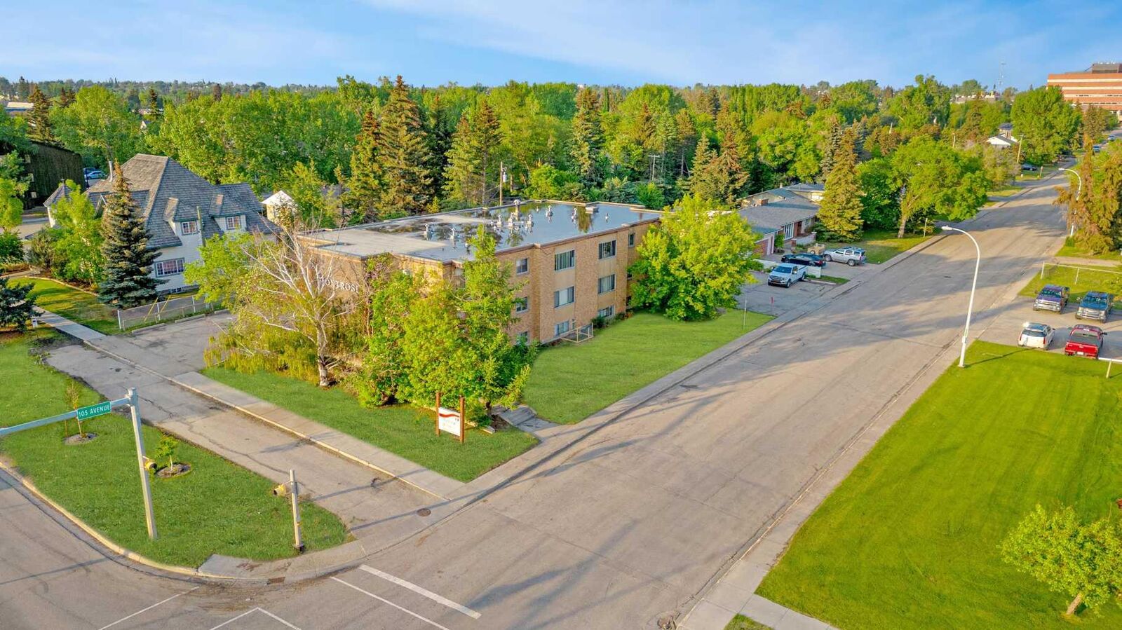 Property Photo: 9932 105 Avenue 306 AB T8V 1G9