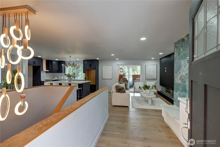 Property Photo:  1324 N Hawthorne Street  WA 98406 