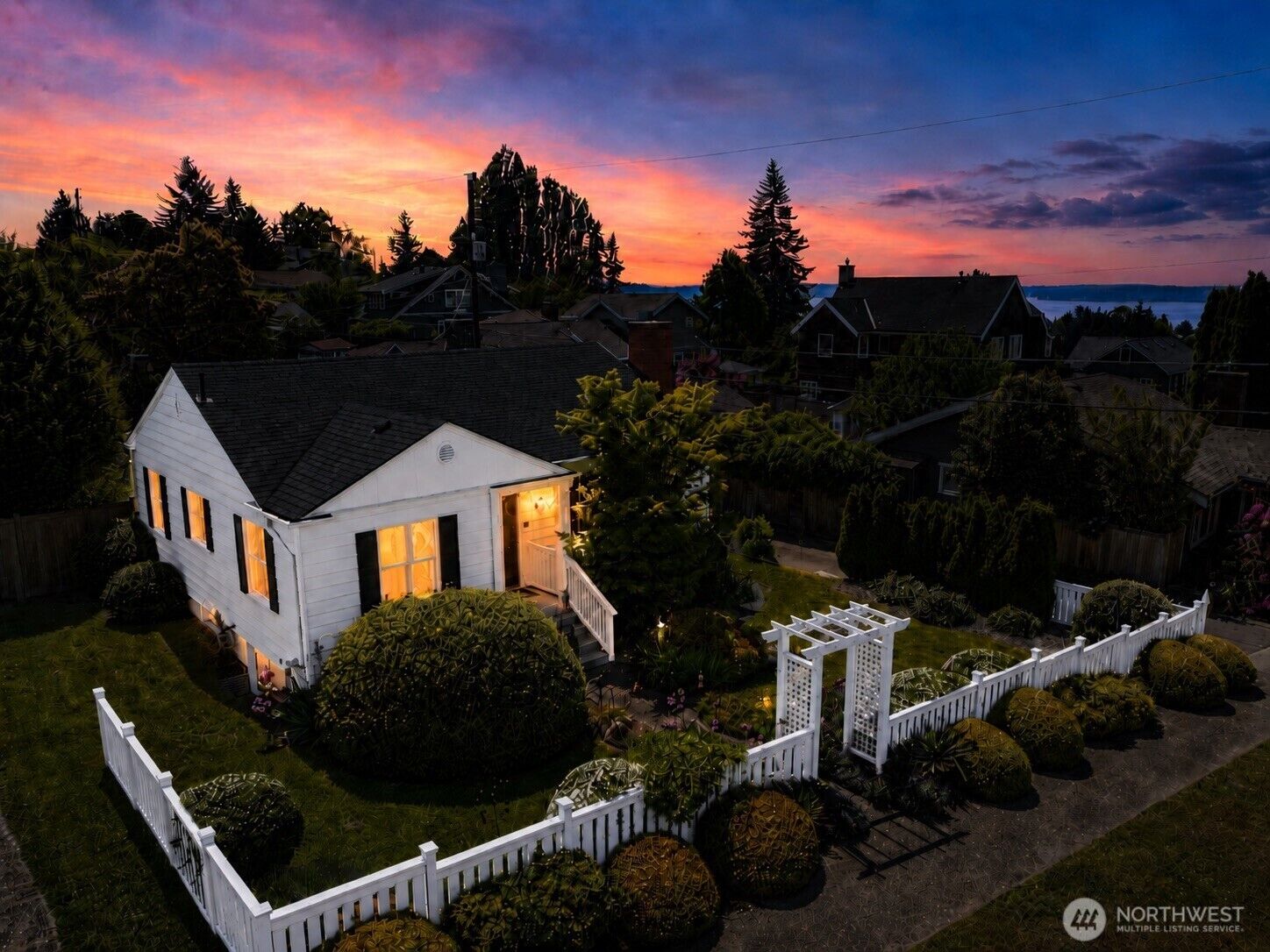 Property Photo: 4409 SW Dawson Street WA 98136
