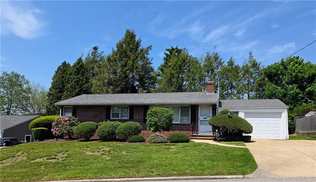 Property Photo:  105 Longview Drive  RI 02920 