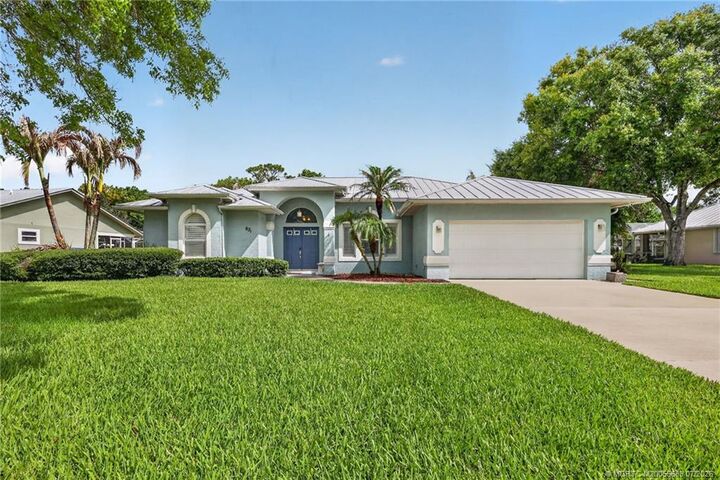 Property Photo: 671 SE Pin Oak Terrace FL 34997
