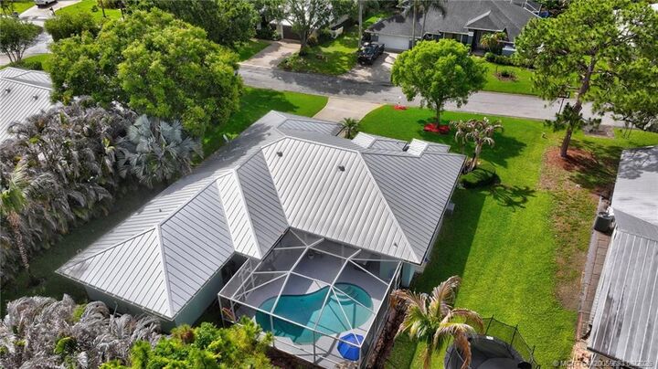 Property Photo:  671 SE Pin Oak Terrace  FL 34997 