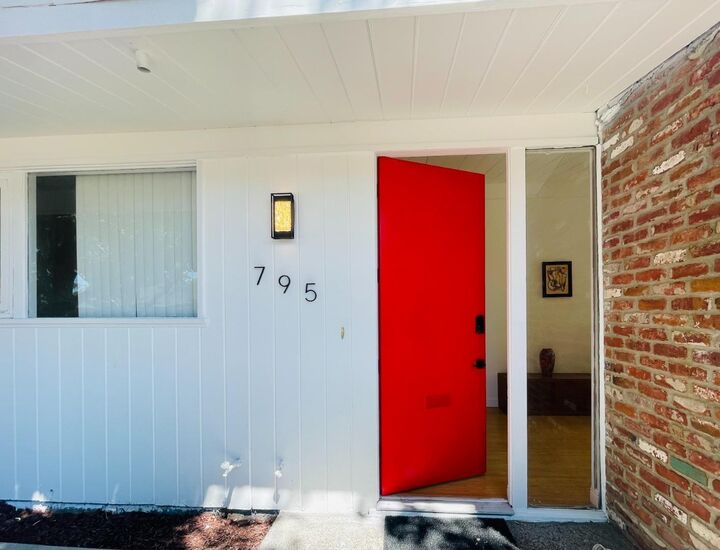 Property Photo:  795 Greer Road  CA 94303 