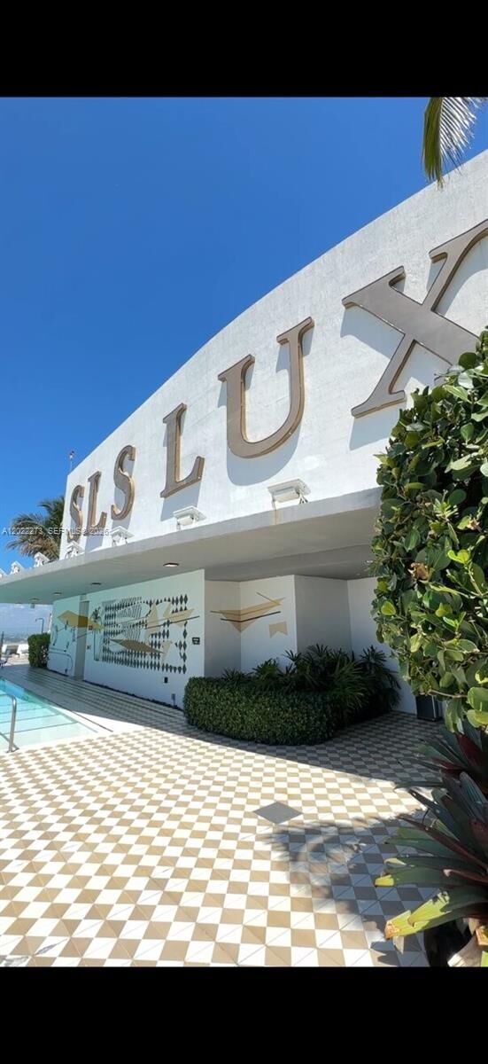 Property Photo:  801 S Miami Ave 1004  FL 33130 