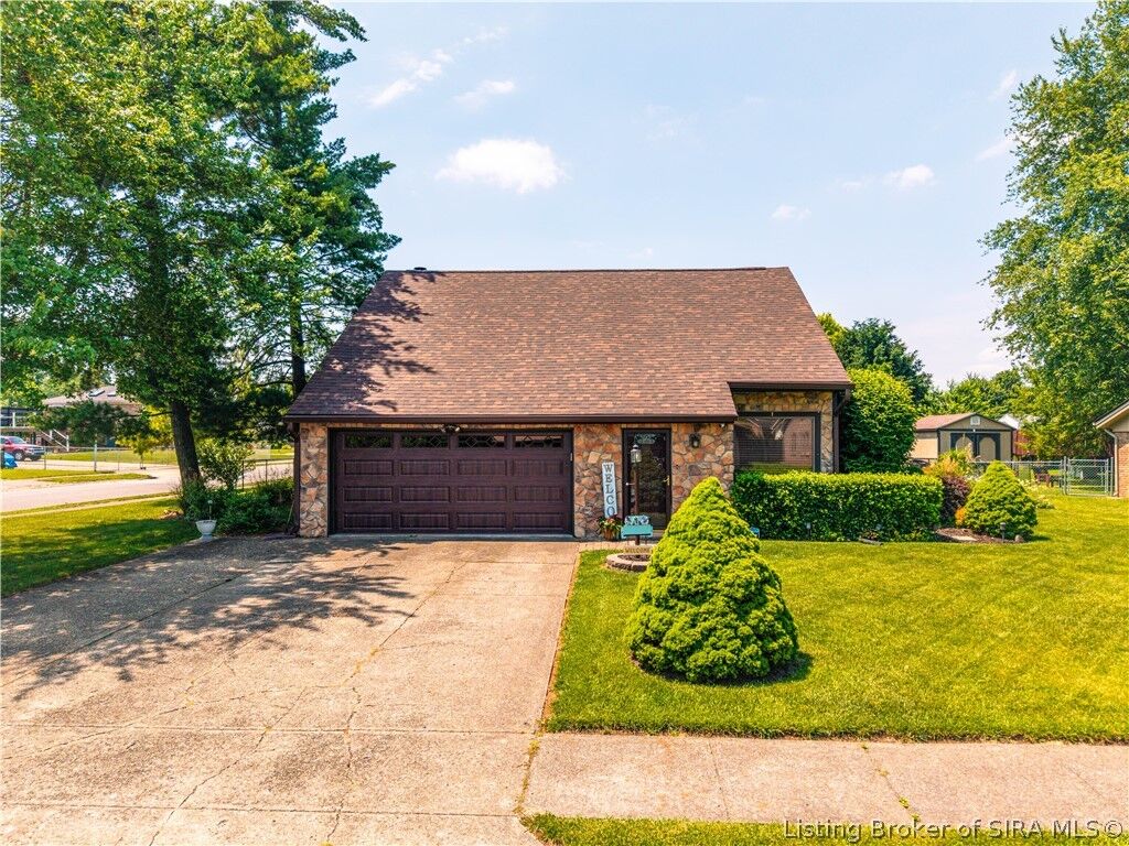Property Photo:  2329 Lombardy Drive  IN 47129 