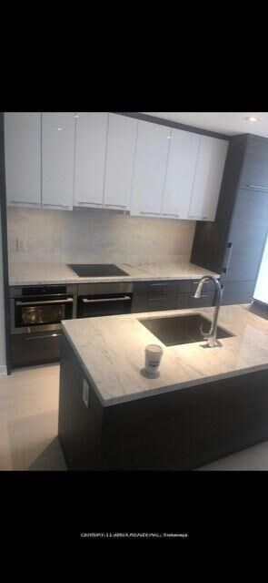 Property Photo: 488 University Avenue 4301 ON M5G 0C1