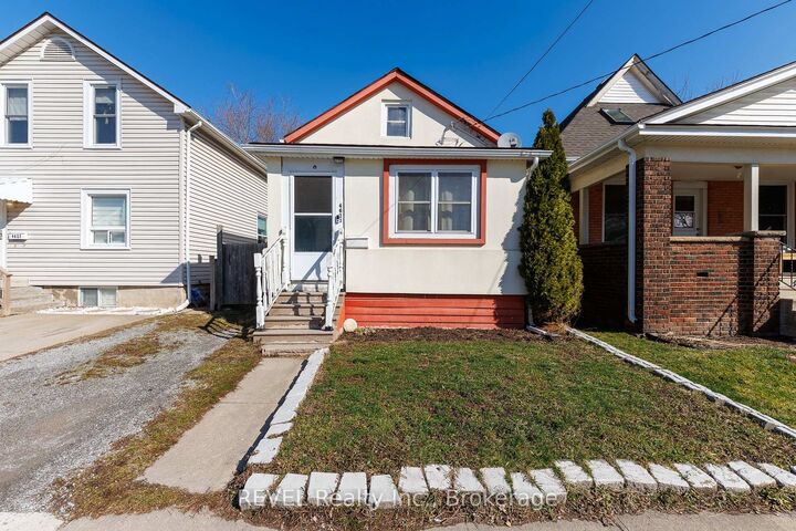 Property Photo: 4621 Jepson Street ON L2E 1J5