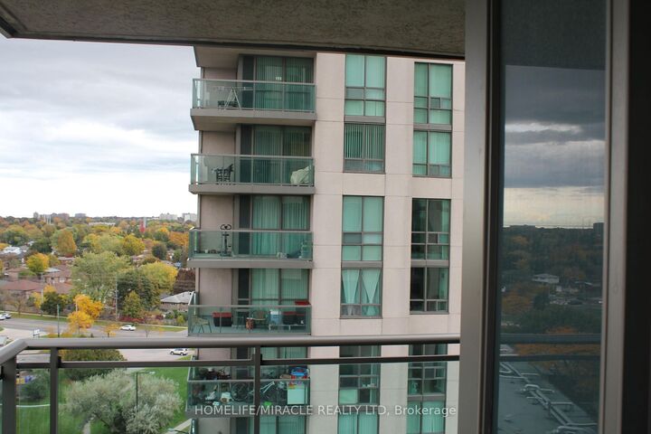 88 Grangeway Avenue 1608 — photo 1