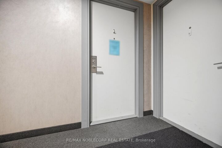Property Photo: 15 James Finlay Way 624 ON M3M 0B3