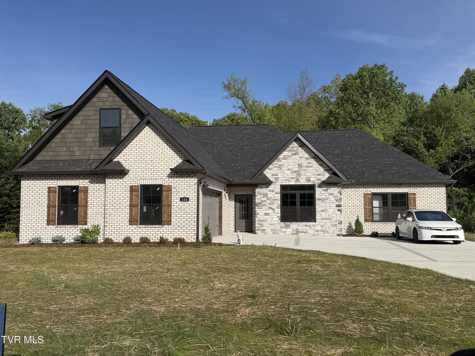 Property Photo: 124 Grants Way TN 37643
