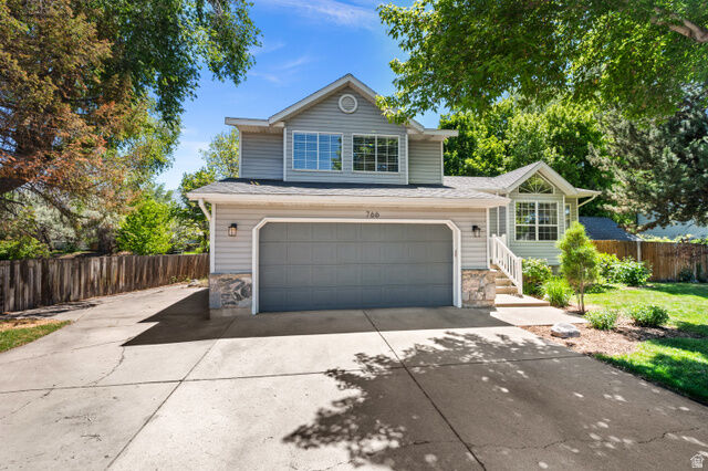 Property Photo: 766 Rosewood Ln UT 84041