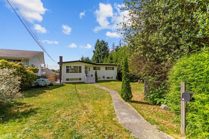 1906 Rhodena Avenue — photo 1