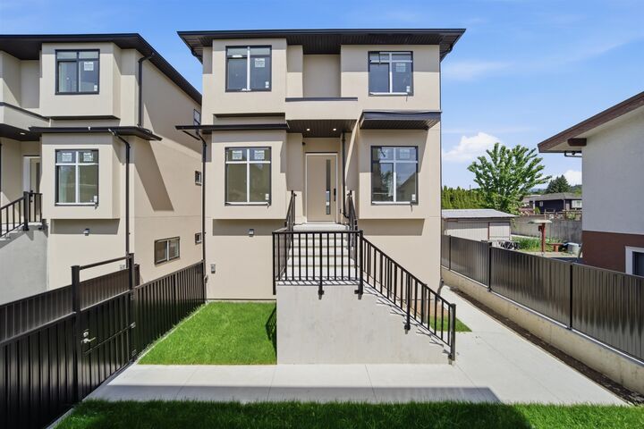 6885 Aubrey Street 4 — photo 1