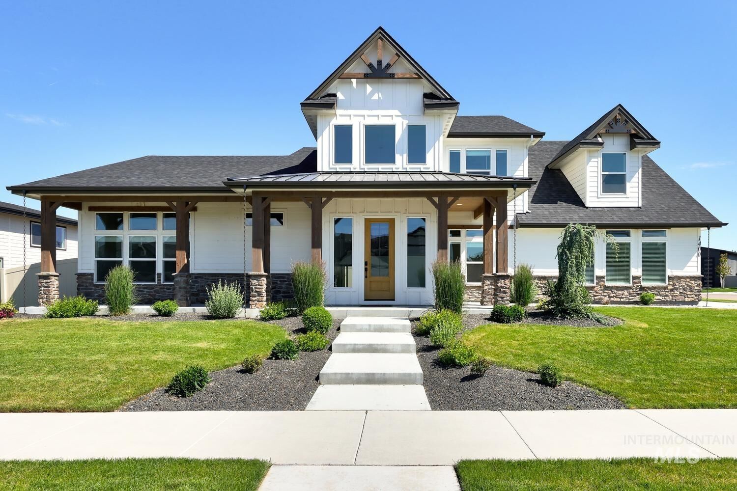 Property Photo:  1400 W Caravan St  ID 83634 
